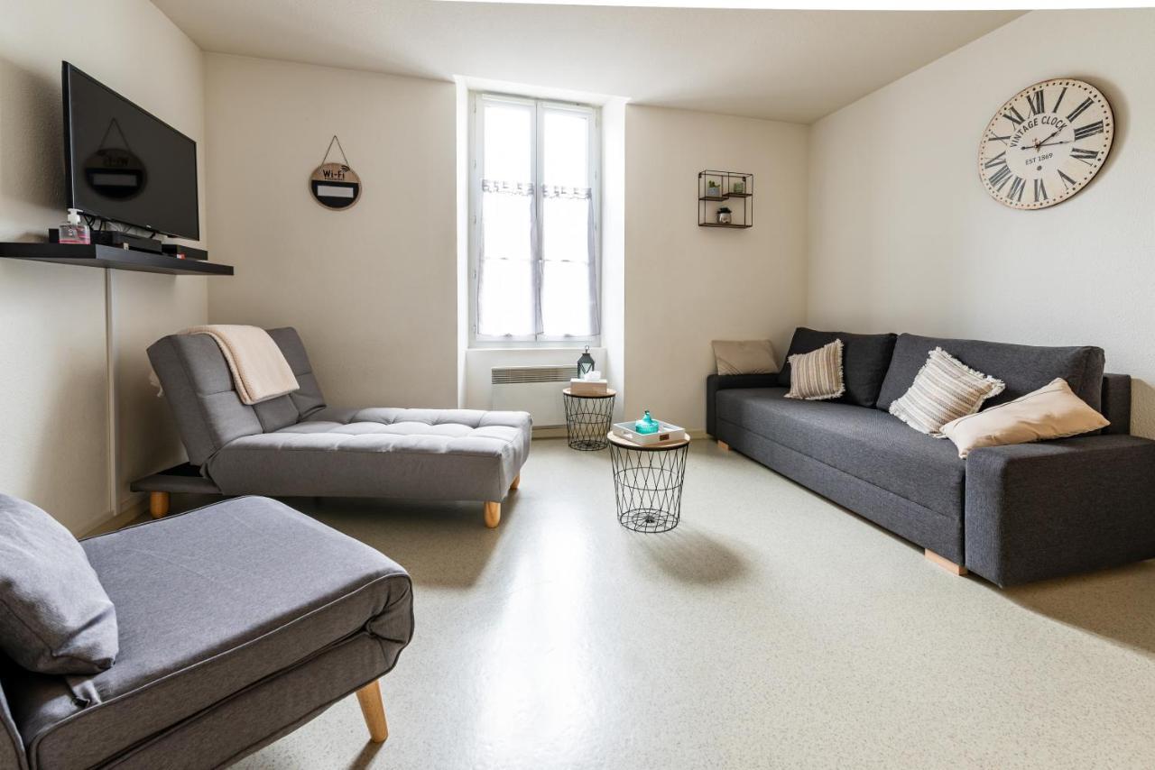 Studio Centre Ville Avec Parking Prive Шоле Екстериор снимка